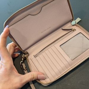 Michael Kors Smartphone Wallet Wristlet